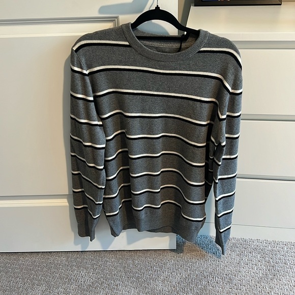 basement sweater - Picture 2 of 2